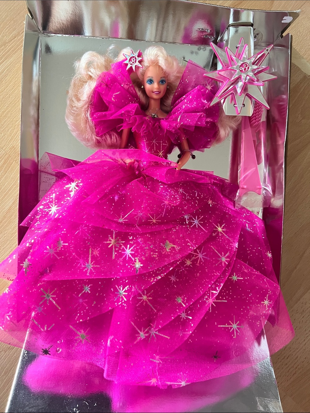 1990 Limited Edition Collectable Barbie Holiday edition